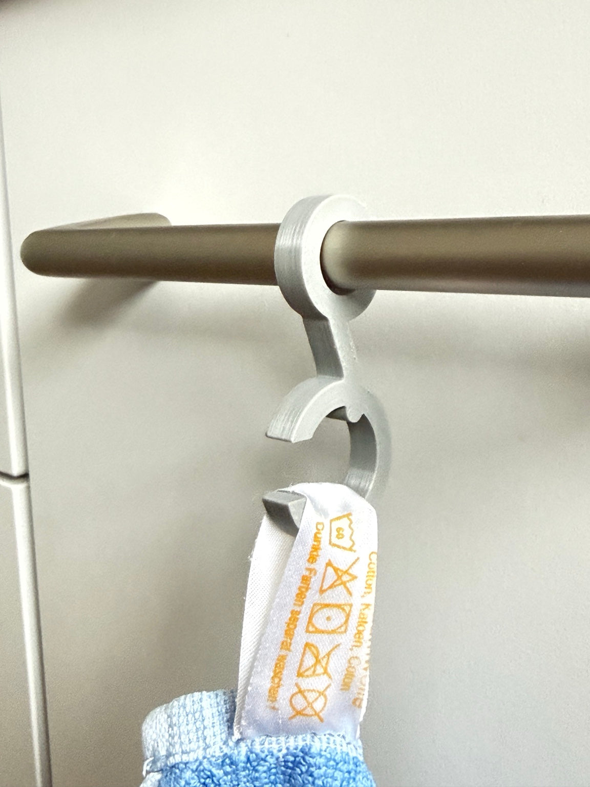 Universal Clip-Halter – Aufhänger für Handtücher, Lappen & mehr